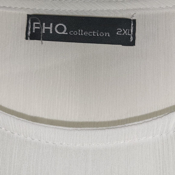 NWT FHQ Collection Women’s White 3/4 Sleeve Accordion Blouse Size 2XL - Picture 2 of 8